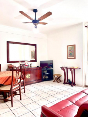 Amplo apartamento próximo à praia